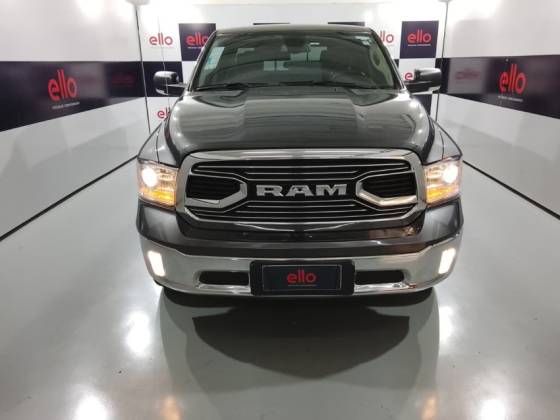 RAM CLASSIC 5.7 V8 GASOLINA LARAMIE CD 4X4 AUTOMÁTICO